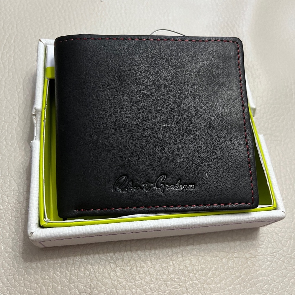 NWB - Robert Graham Men’s Leather Bifold Wallet
